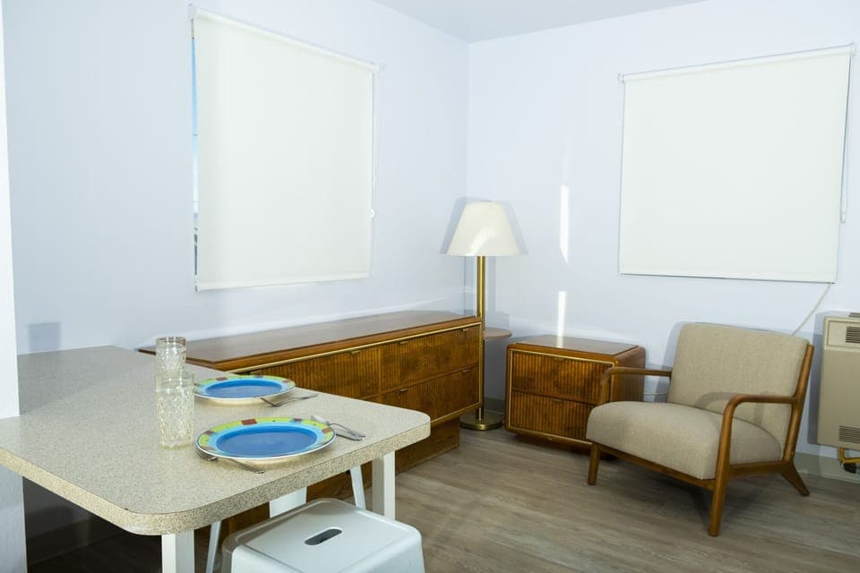 Premier Studio Suite, 1 King Bed, Kitchen, Mountain View, No Pets Allowed | Premium bedding, memory foam beds, individually furnished