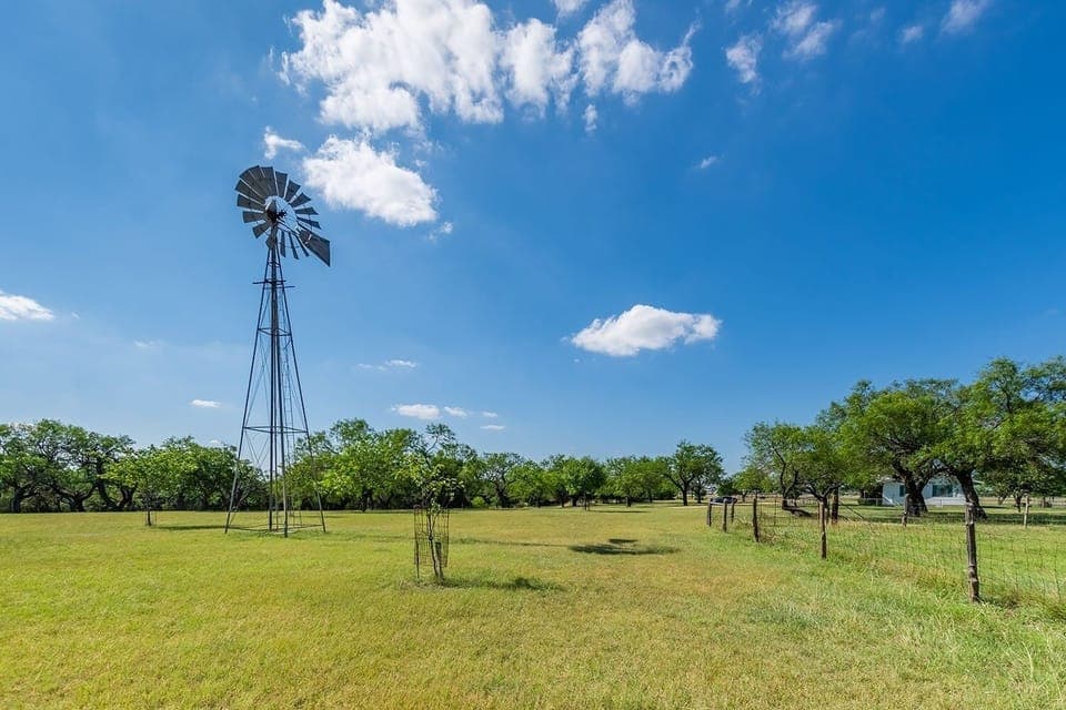 House, 2 Bedrooms | Property grounds