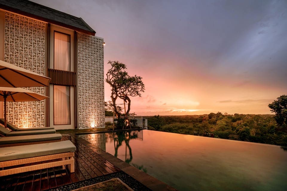 2 outdoor pools, pool umbrellas, sun loungers