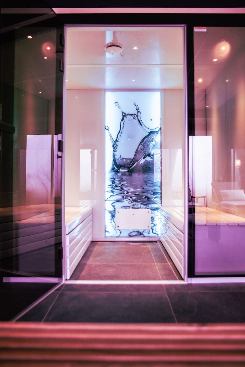 Sauna, hot tub, steam room