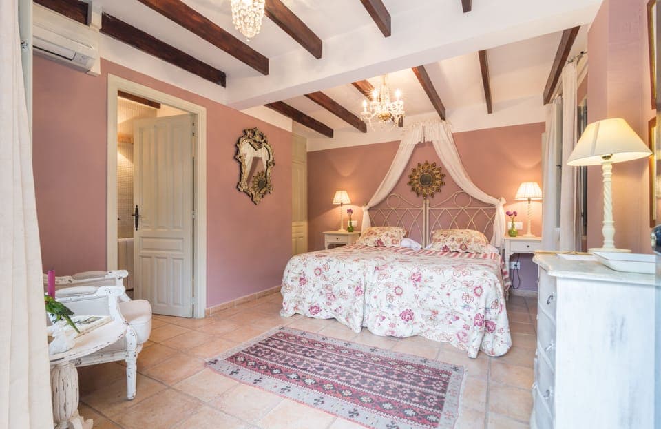 Standard Double Room | In-room safe, individually decorated, individually furnished, free WiFi