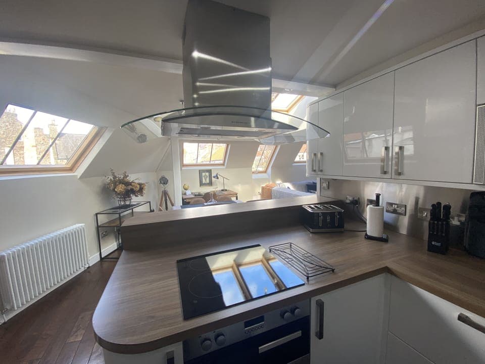 Apartment | Private kitchen | Fridge, microwave, oven, stovetop