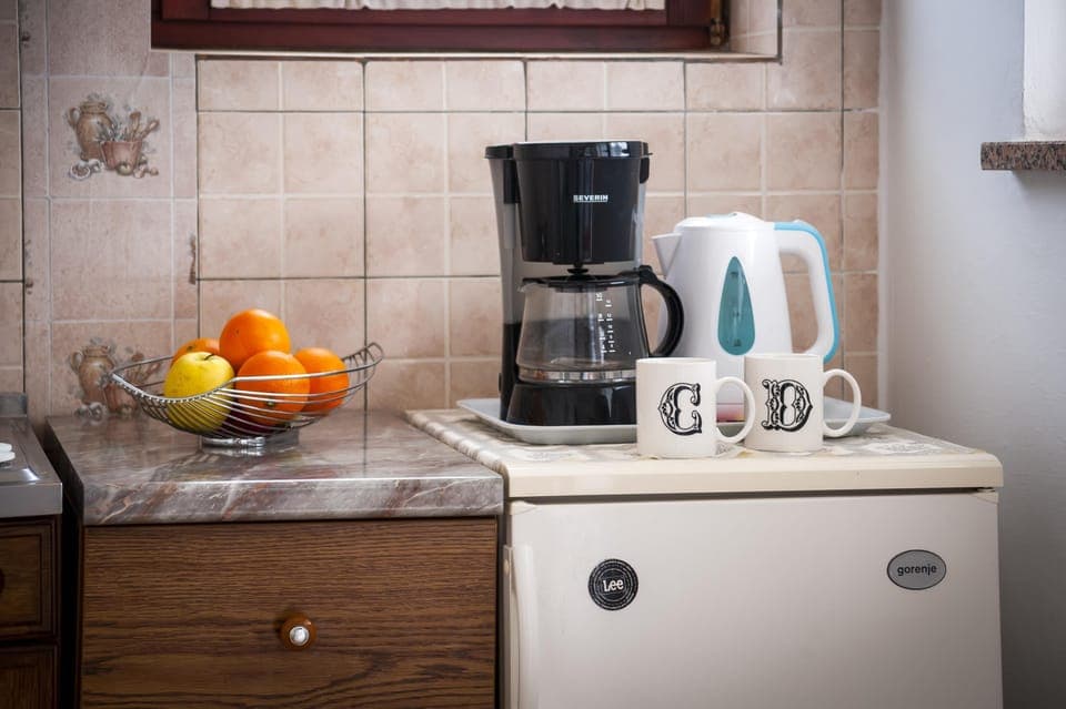 Apartment, 1 Bedroom, Non Smoking, Balcony | Private kitchen | Fridge, freezer