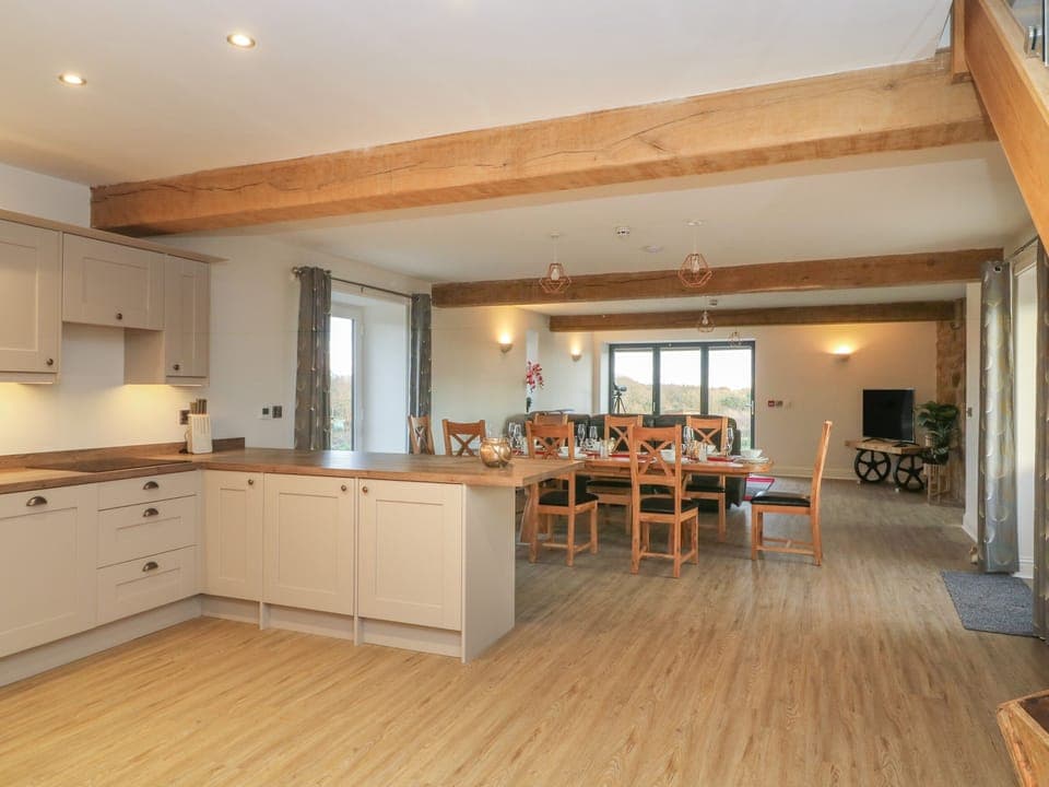 Cottage | Private kitchen | Fridge, dishwasher, electric kettle, toaster