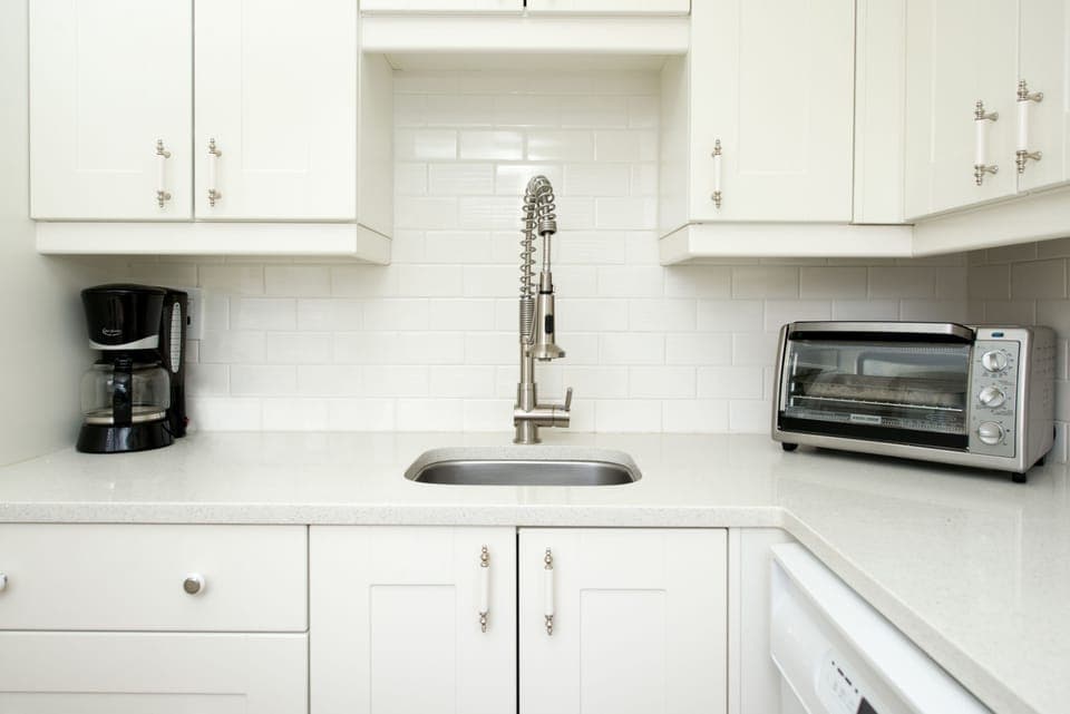 Deluxe Suite, 1 Queen Bed with Sofa bed, Kitchen (Master Suite) | Private kitchen