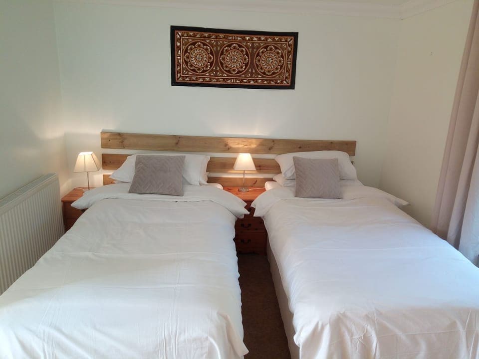 Double or Twin Room, Ensuite | Interior