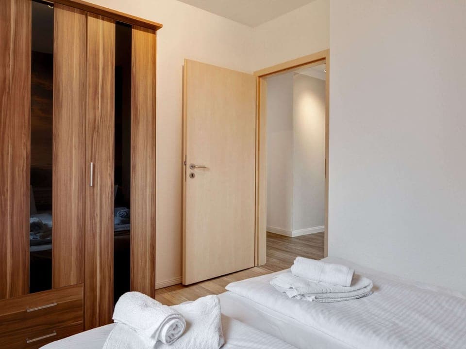 Apartment | 3 bedrooms, individually furnished, bed sheets