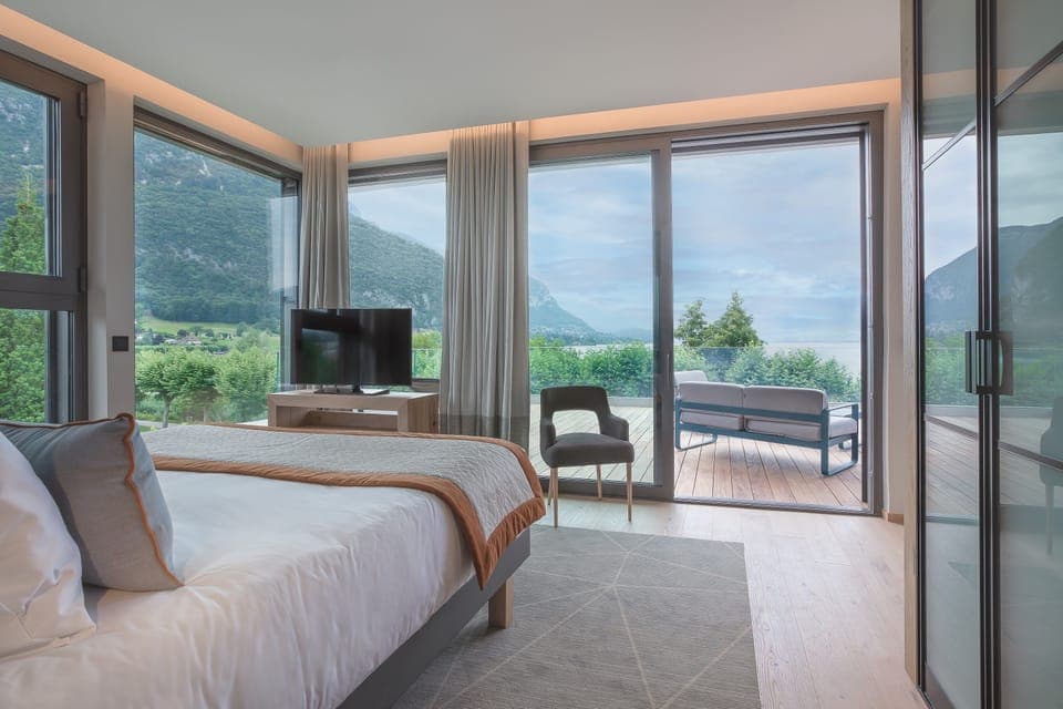 Penthouse avec terrasse - Côté Lac | Premium bedding, Select Comfort beds, in-room safe, desk