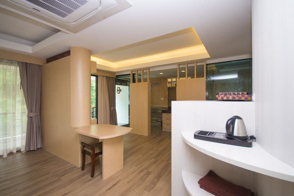 King Suite Sea View & Pool | Room amenity