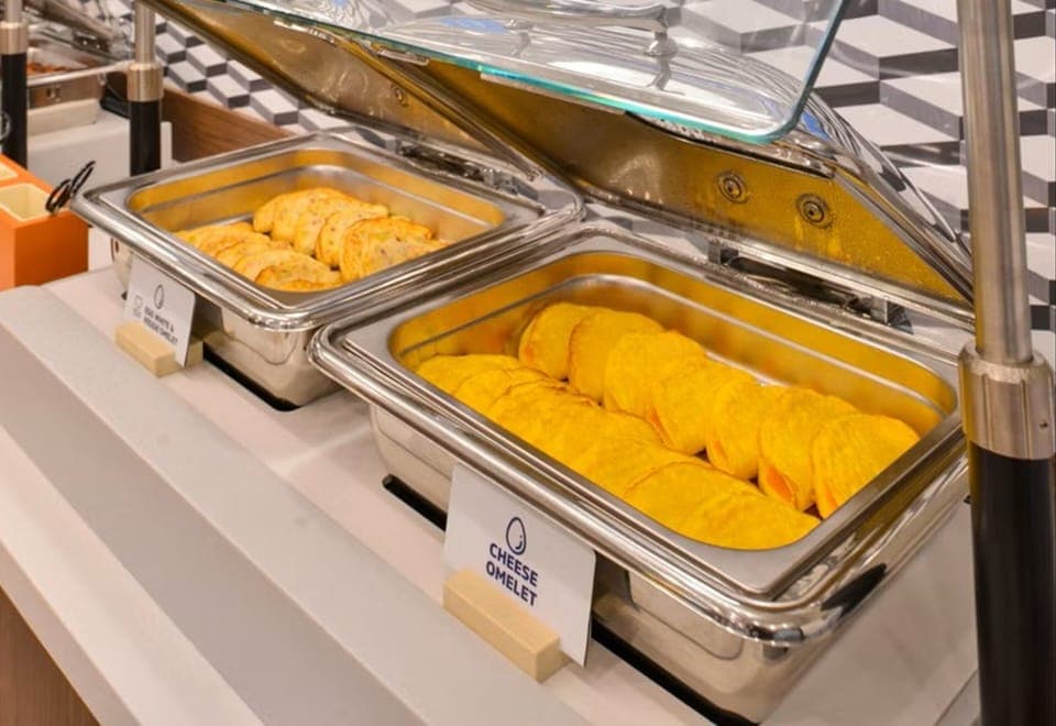 Free buffet breakfast