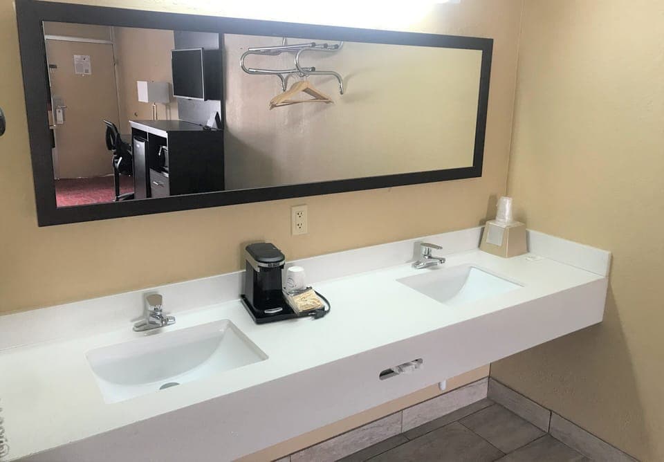 Room, 2 Queen Beds | Free WiFi, bed sheets