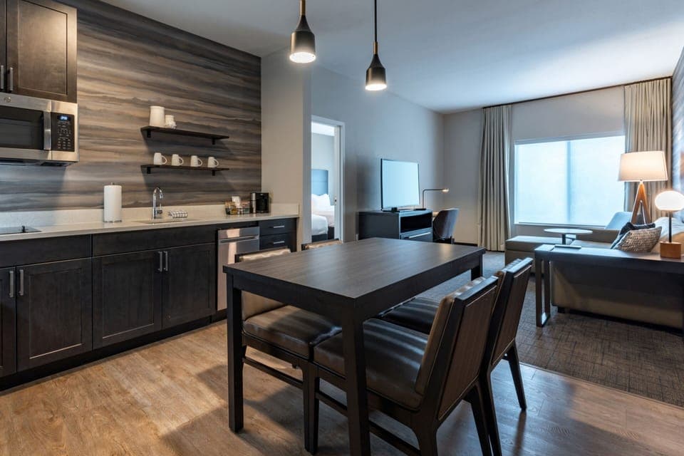 Suite, 1 Bedroom | Pillowtop beds, desk, iron/ironing board, free WiFi