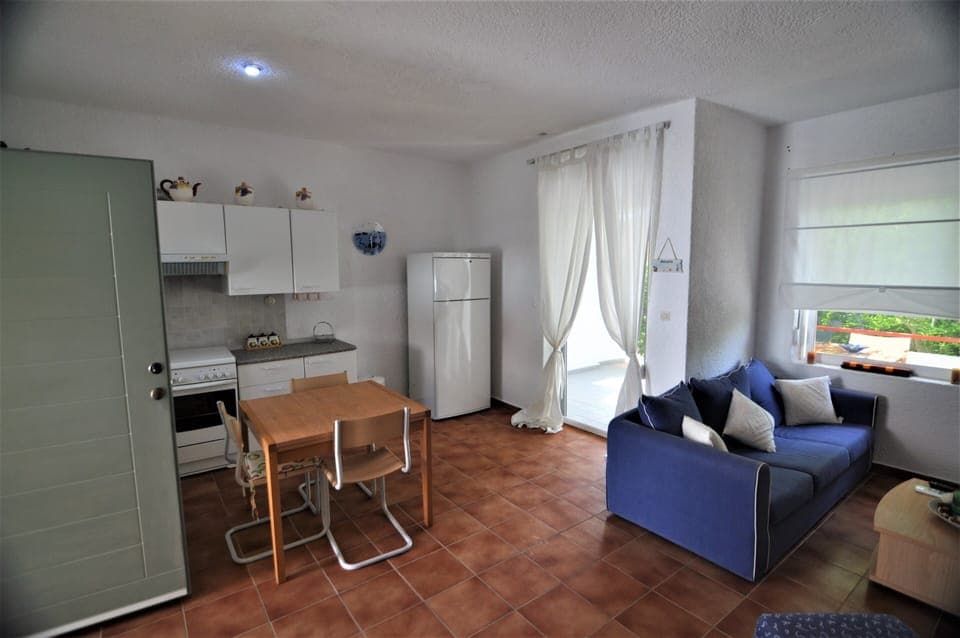 Family House | Private kitchen | Full-size fridge, oven, espresso maker, coffee/tea maker