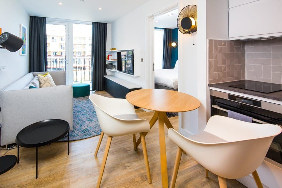 Individually decorated, individually furnished, desk, soundproofing