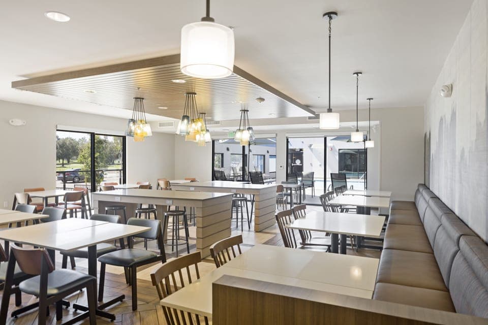 Free continental breakfast