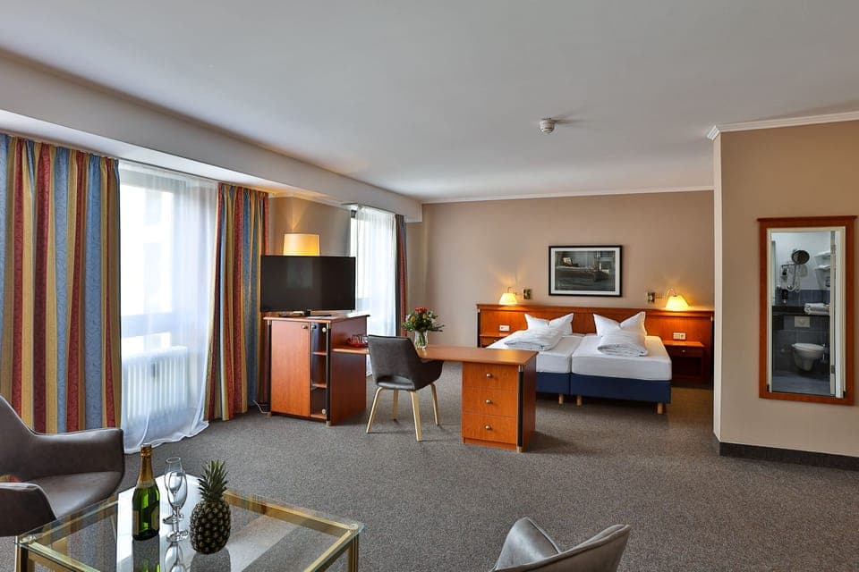 Grand Double Room, Courtyard View | Hypo-allergenic bedding, minibar, desk, laptop workspace