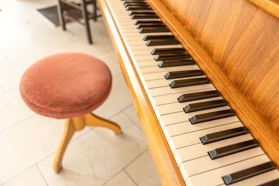 Daily buffet breakfast (EUR 15 per person)