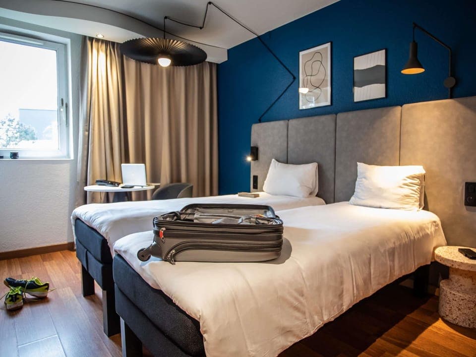 Standard Room, 2 Twin Beds | In-room safe, desk, blackout drapes, soundproofing