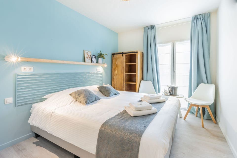 Comfort Double Room | Soundproofing, free WiFi, bed sheets, wheelchair access