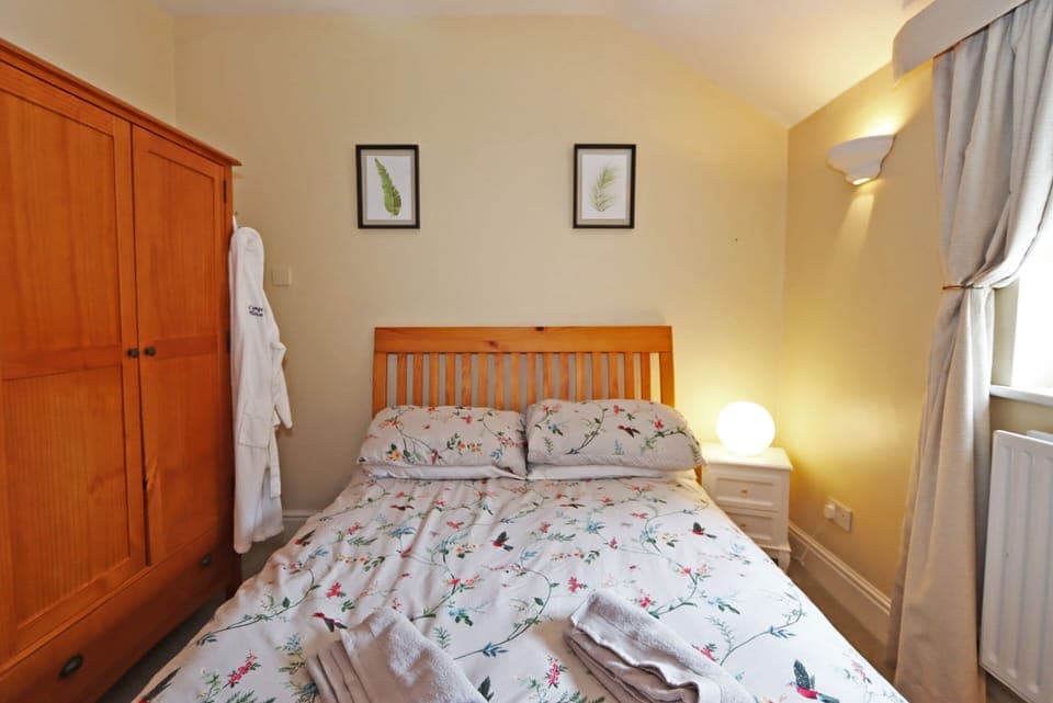 Apartment, Private Bathroom | 2 bedrooms