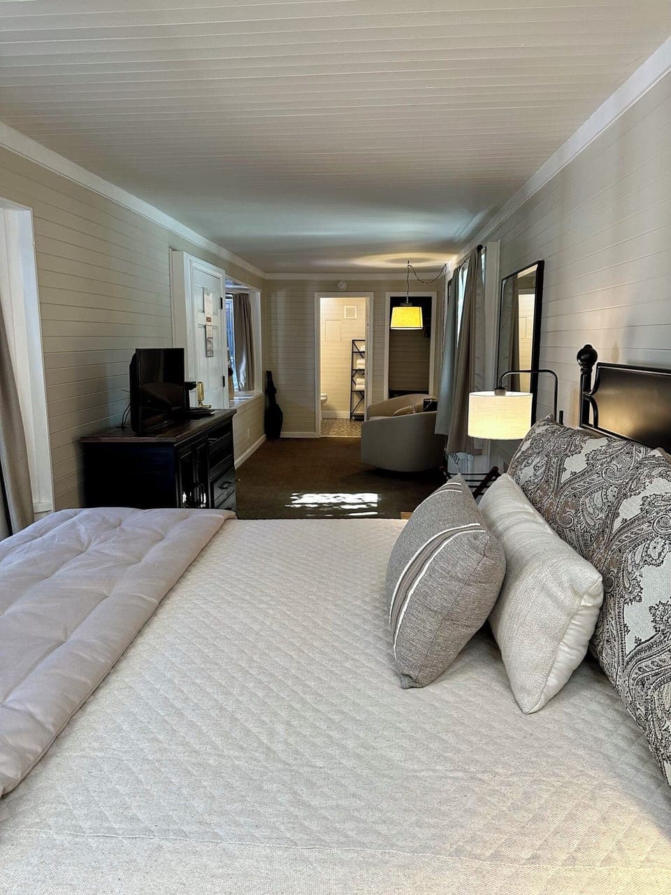Suite, 1 King Bed (Railcar) | Premium bedding, pillowtop beds, individually decorated, blackout drapes