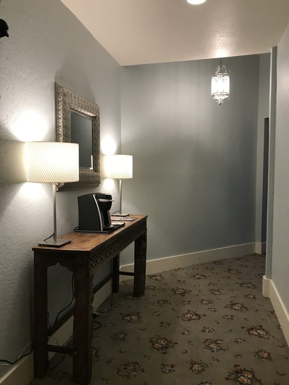 Basic Room, 1 King Bed | 1 bedroom, individually decorated, free WiFi, bed sheets