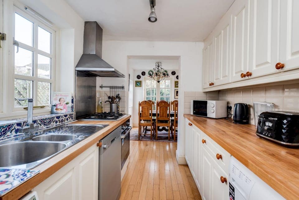 House | 3 bedrooms, WiFi