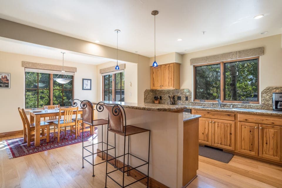 Condo, 2 Bedrooms | Private kitchen | Fridge, oven, coffee/tea maker, toaster
