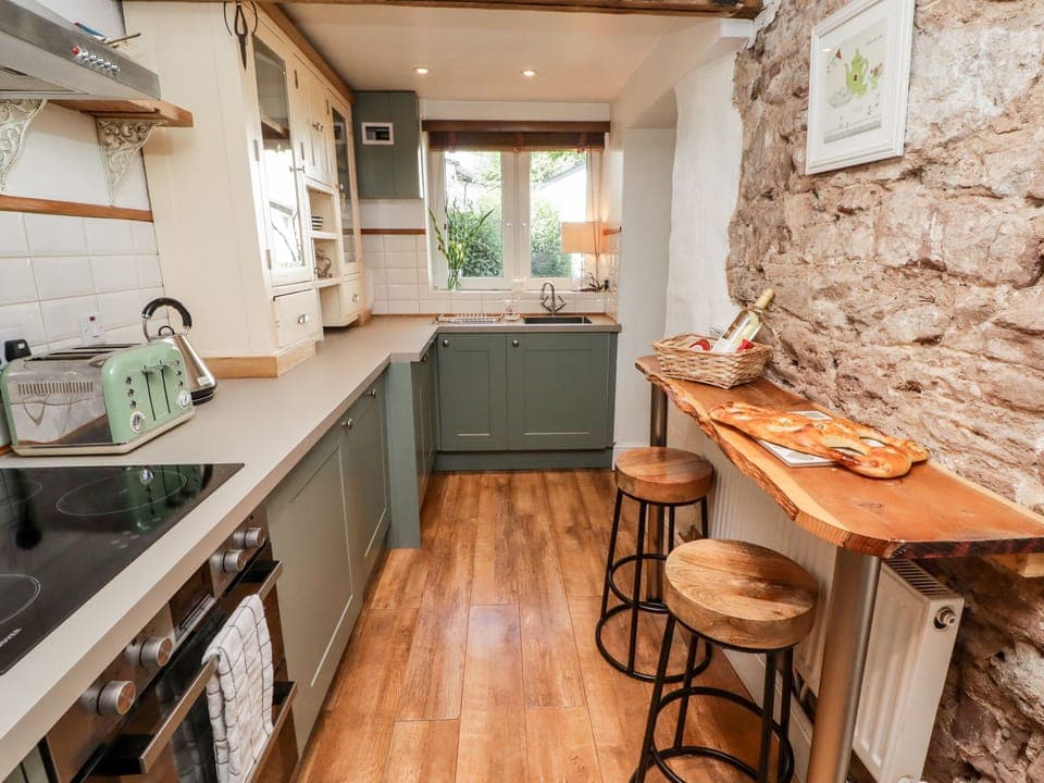 Cottage | Private kitchen | Fridge, dishwasher, electric kettle, toaster