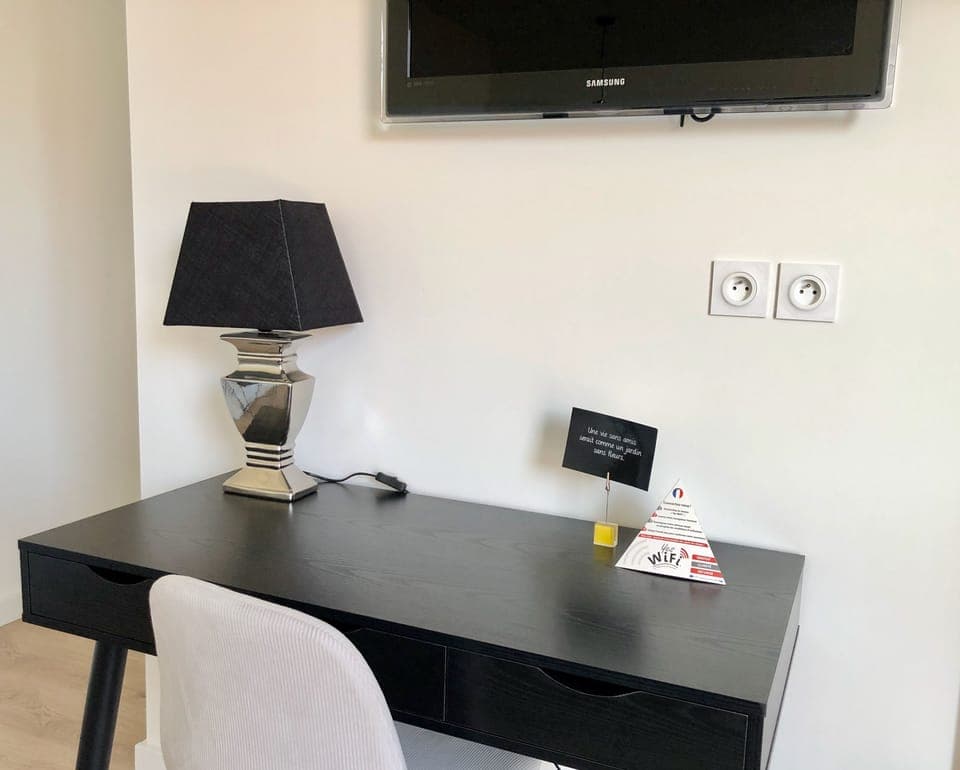 Deluxe Room | Premium bedding, individually decorated, individually furnished, desk