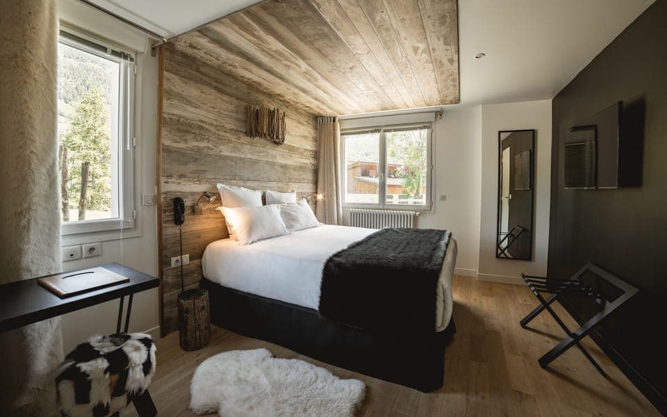 Classic Triple Room | In-room safe, desk, blackout drapes, free WiFi