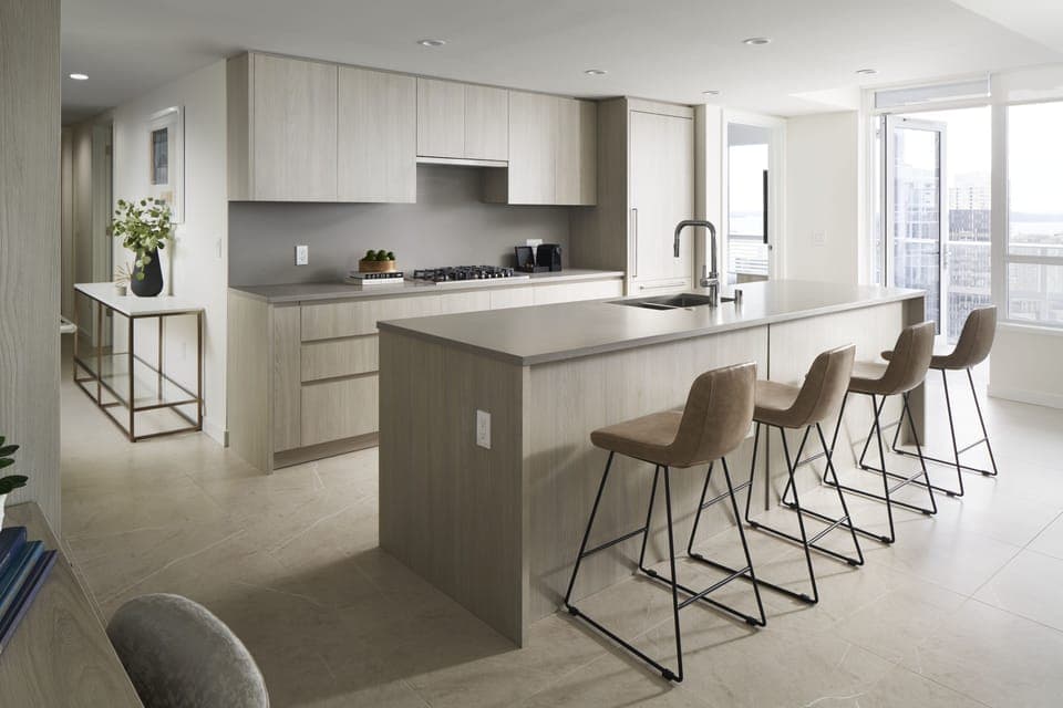 Suite, 3 Bedrooms (Sky) | Private kitchen | Full-size fridge, microwave, oven, stovetop