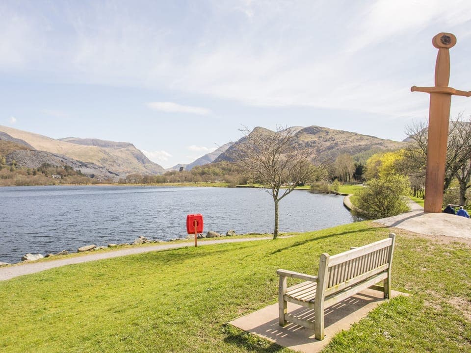 Cottage | Property grounds