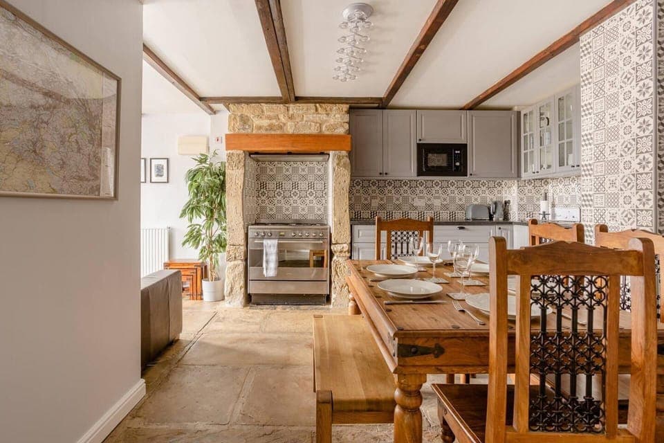 Apartment | Private kitchen | Fridge, microwave, oven, stovetop