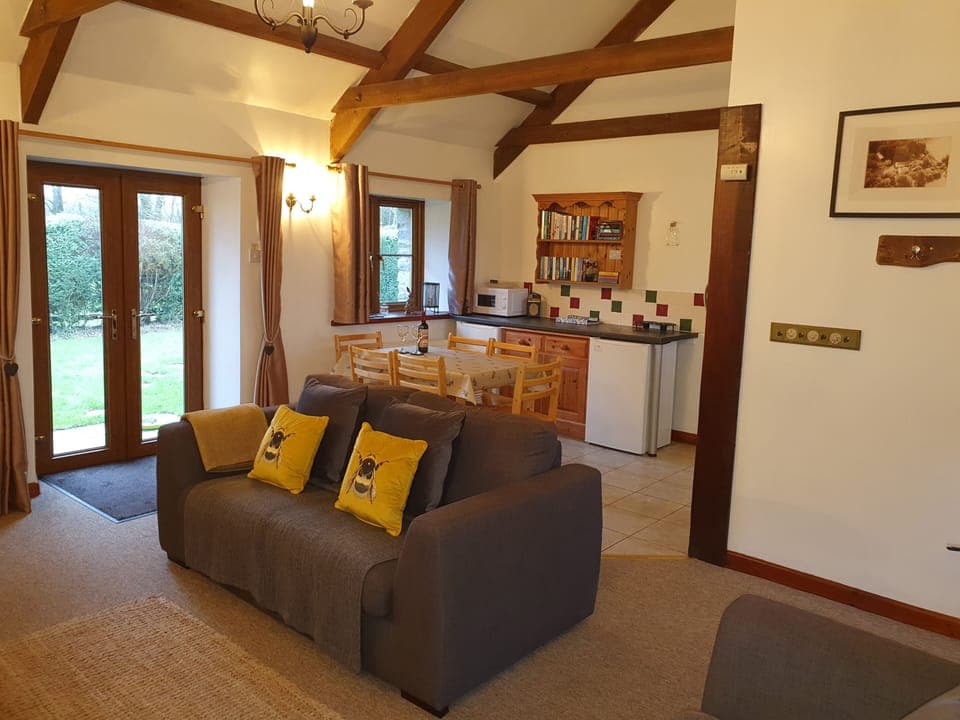 Cottage | Living area