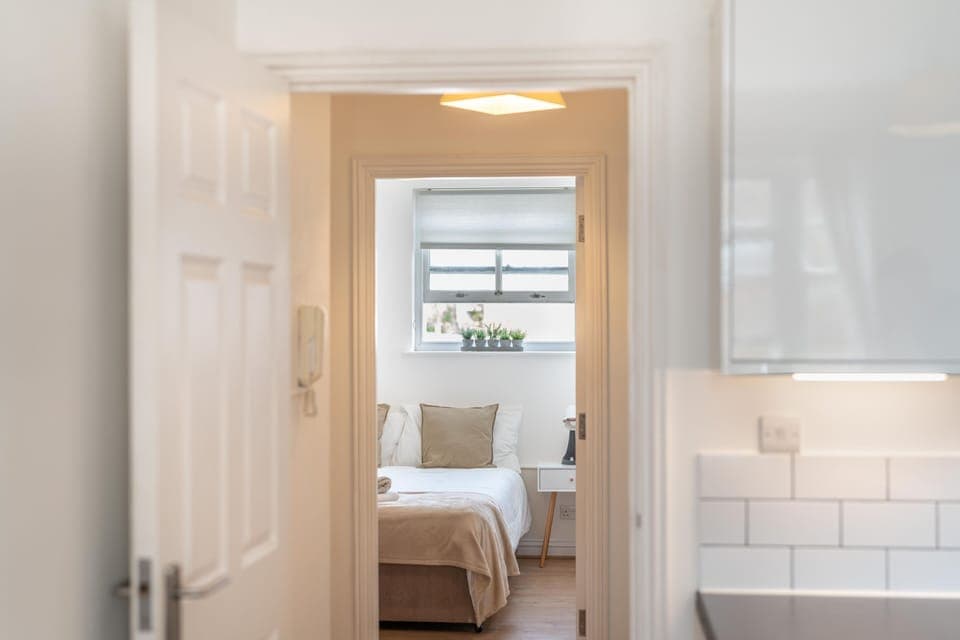 Business Apartment, Private Bathroom | Interior