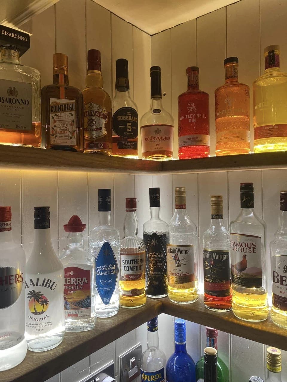 Comfort Double Room, Accessible, Ensuite | Bar (on property)