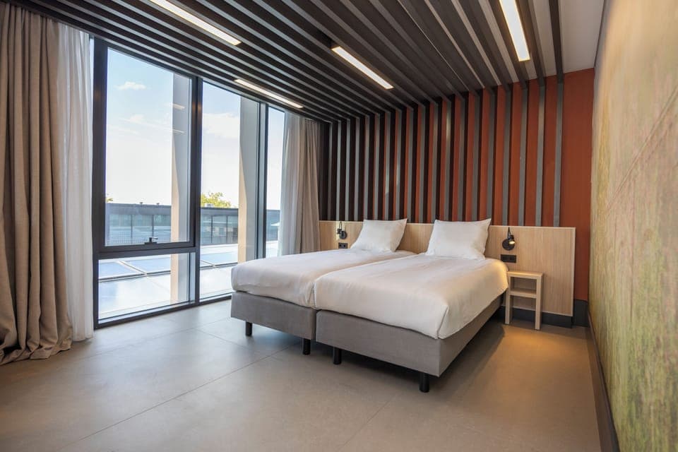 Family Suite | In-room safe, desk, laptop workspace, free WiFi