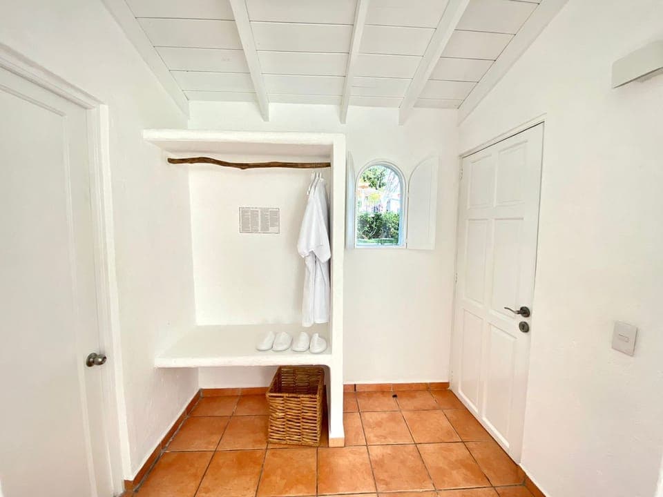 Premium Double Room | Wardrobe