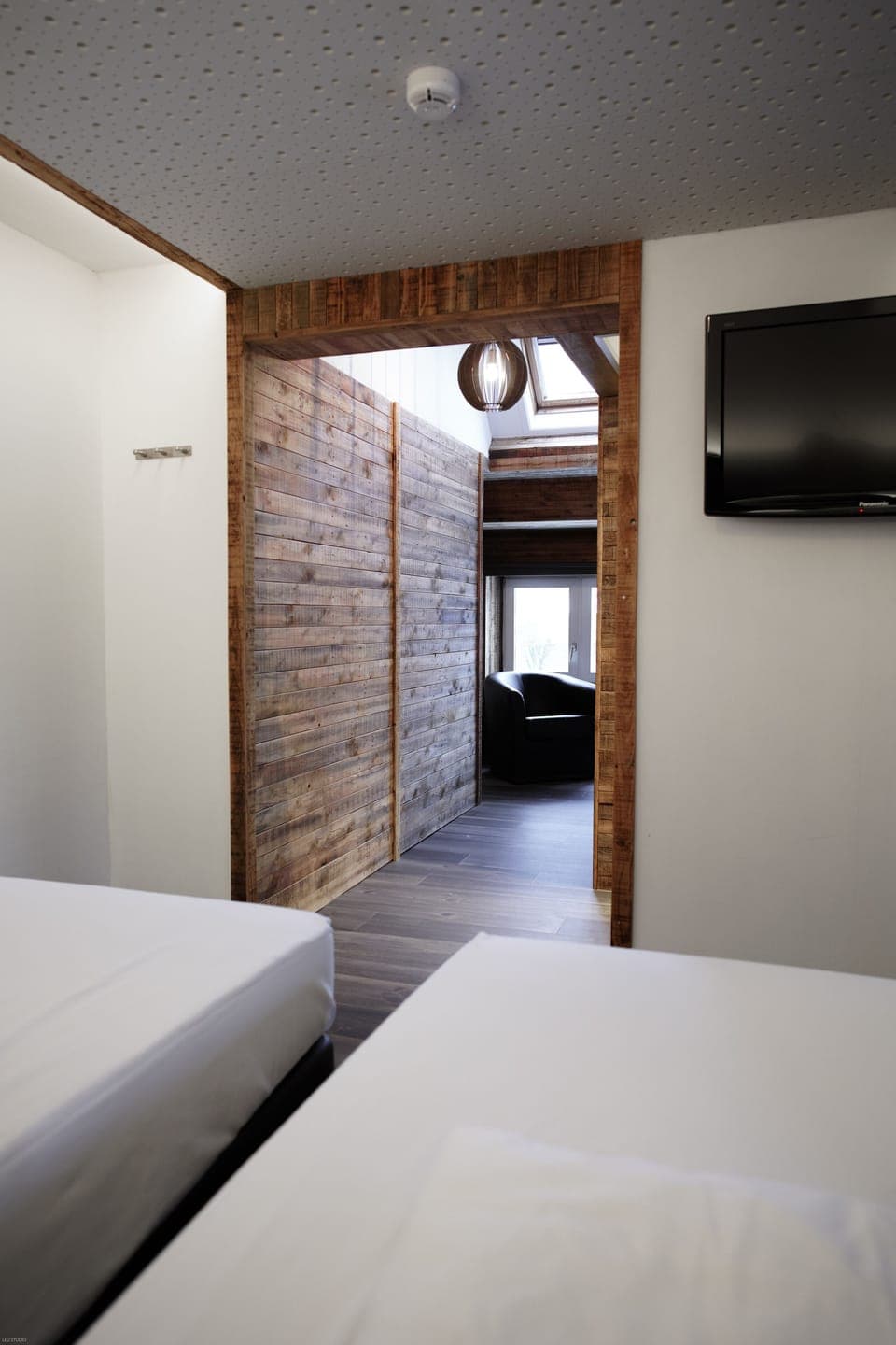 Standard Twin Room, 2 Twin Beds | Laptop workspace, free WiFi, bed sheets