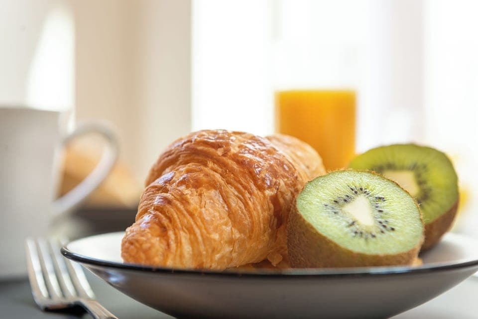 Daily buffet breakfast (EUR 16 per person)