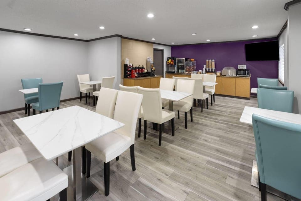 Free daily on-the-go breakfast