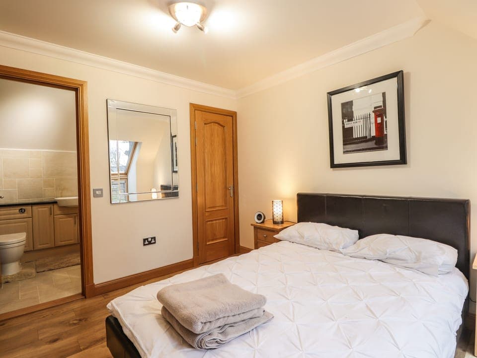 Cottage | 3 bedrooms, individually decorated, individually furnished, free WiFi