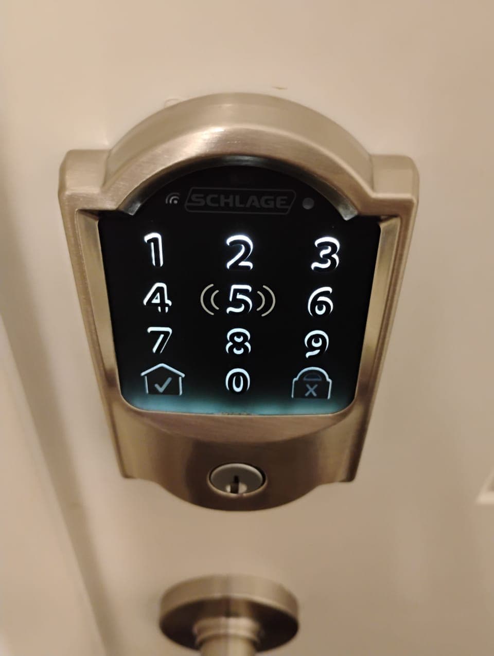 City Apartment | Tech