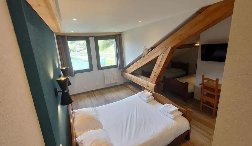 Comfort Quadruple Room | In-room safe, blackout drapes, travel crib, free WiFi