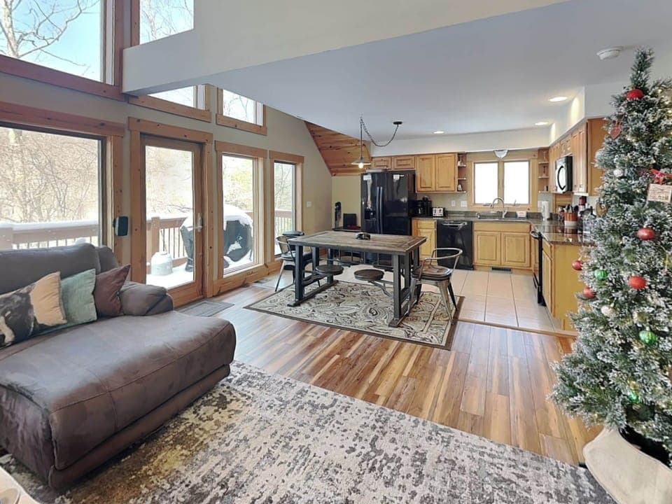 House (3 Bedrooms) | Property amenity