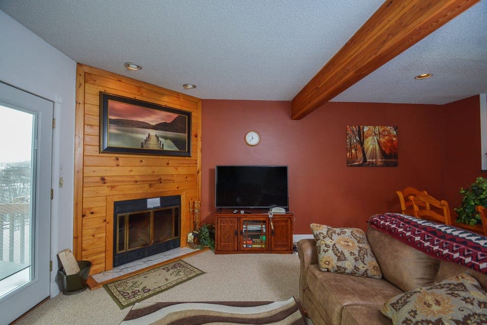 Studio (2 Bedrooms) | Property amenity