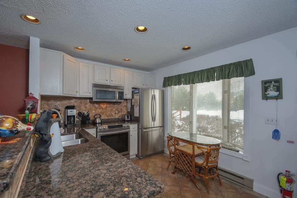 Studio (2 Bedrooms) | Property amenity