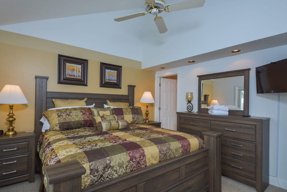 Studio (2 Bedrooms) | Property amenity