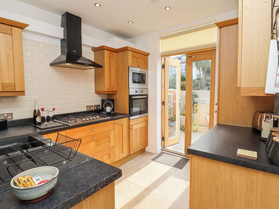 Fridge, dishwasher, electric kettle, toaster